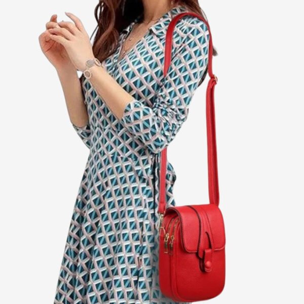 Torba crossbody z regulowanym paskiem i kieszeniami na zamek