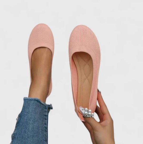 Damskie płaskie buty wsuwane z siateczkową cholewką