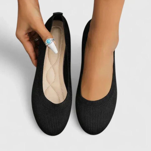 Damskie płaskie buty wsuwane z siateczkową cholewką