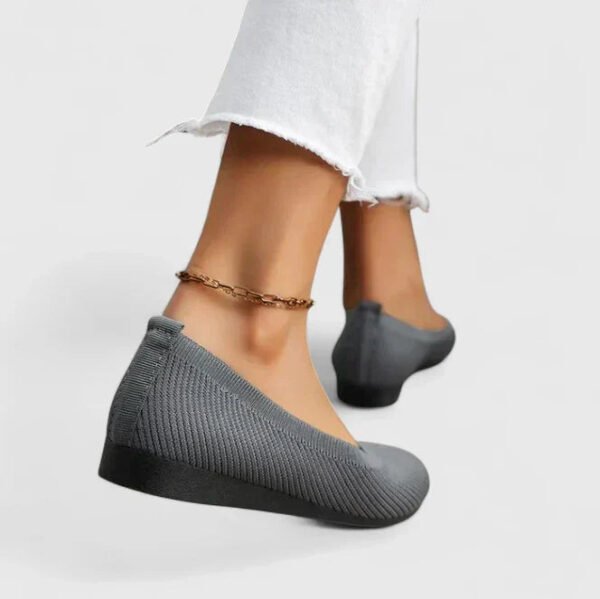 Damskie płaskie buty wsuwane z siateczkową cholewką
