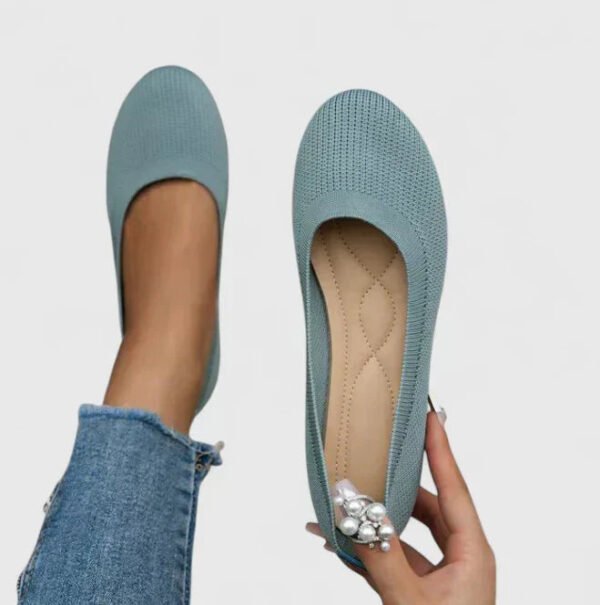 Damskie płaskie buty wsuwane z siateczkową cholewką
