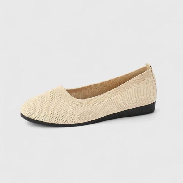 Damskie płaskie buty wsuwane z siateczkową cholewką