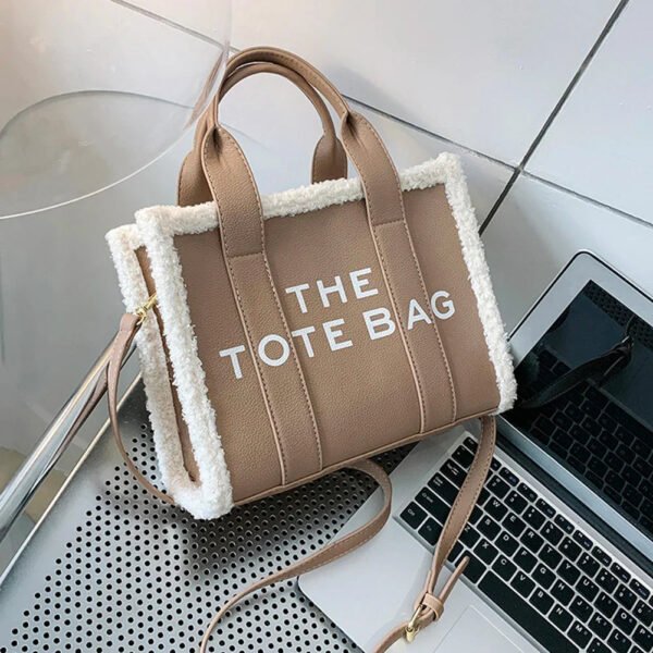 Damska torebka tote bag typu shopper z paskiem